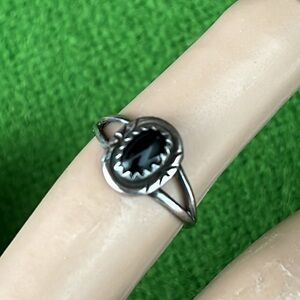 Small Onyx sterling silver ring